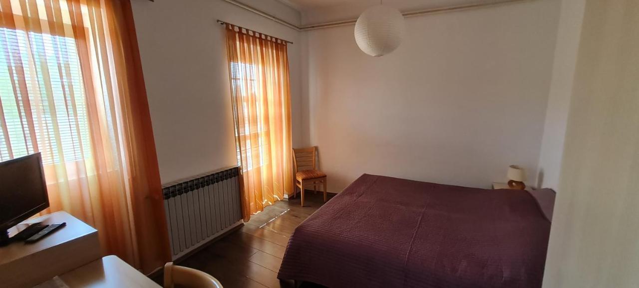 Rooms Lara Zagreb Exteriör bild